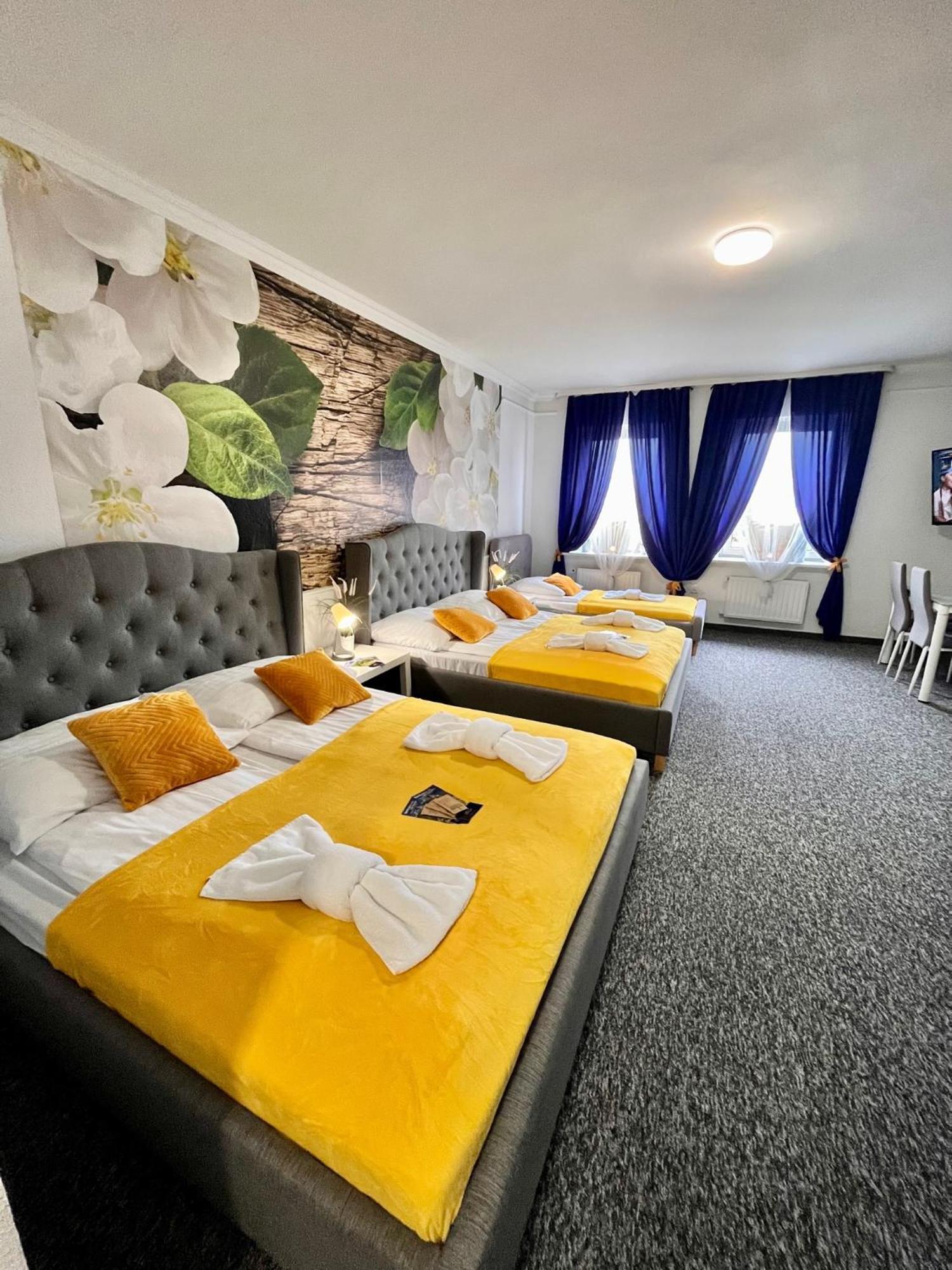 Great Polonia Swidnica City Center Kültér fotó