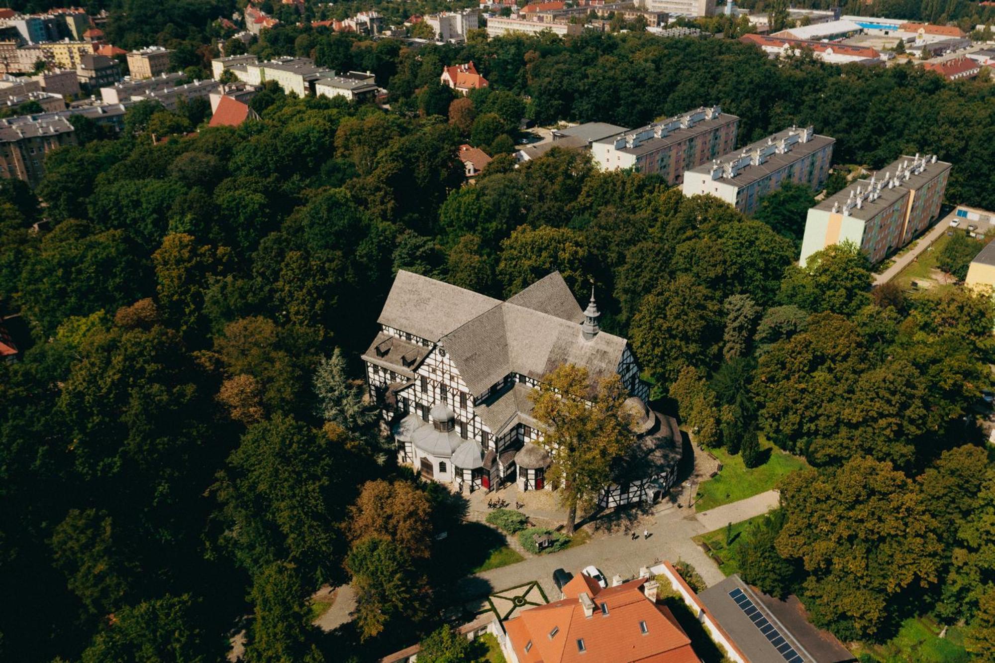 Great Polonia Swidnica City Center Kültér fotó